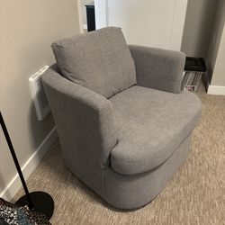 Gray swivel accent chair. Excellent  condition