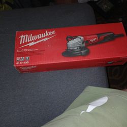Milwaukee 5 Inch 13A Milwaukee Grinder 