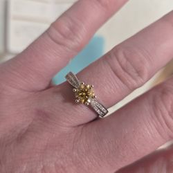 MOISSANITE/ ROUND BRILLIANT 1.0 KAROT DIAMOND RING