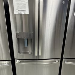 Counter Depth Refrigerator With Water And Ice 