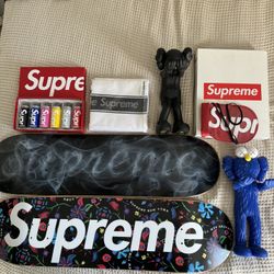 Supreme & Kaws 