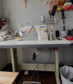 JUKI DDL-8700 Industrial Sewing Machine