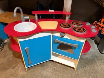 Cute Kids Play Kitchen