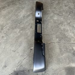 GMC Sierra Stepside & Chevy Silverado Stepside, Tahoe, Suburban, Avalanche, Yukon Rear Bumper OEM 1999 , 2000 2001 2002 2003 2004 2005 2006