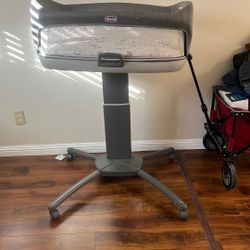 Chicco Close to You SE Bedside Bassinet, Charcoal