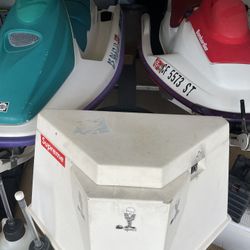 2- 1996/ 1997 bombardier Seadoo