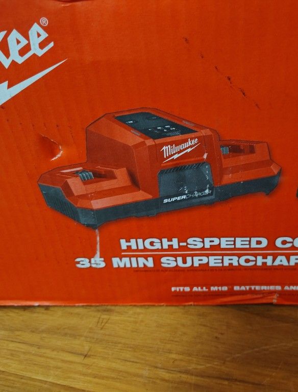 Milwaukee Super Charger