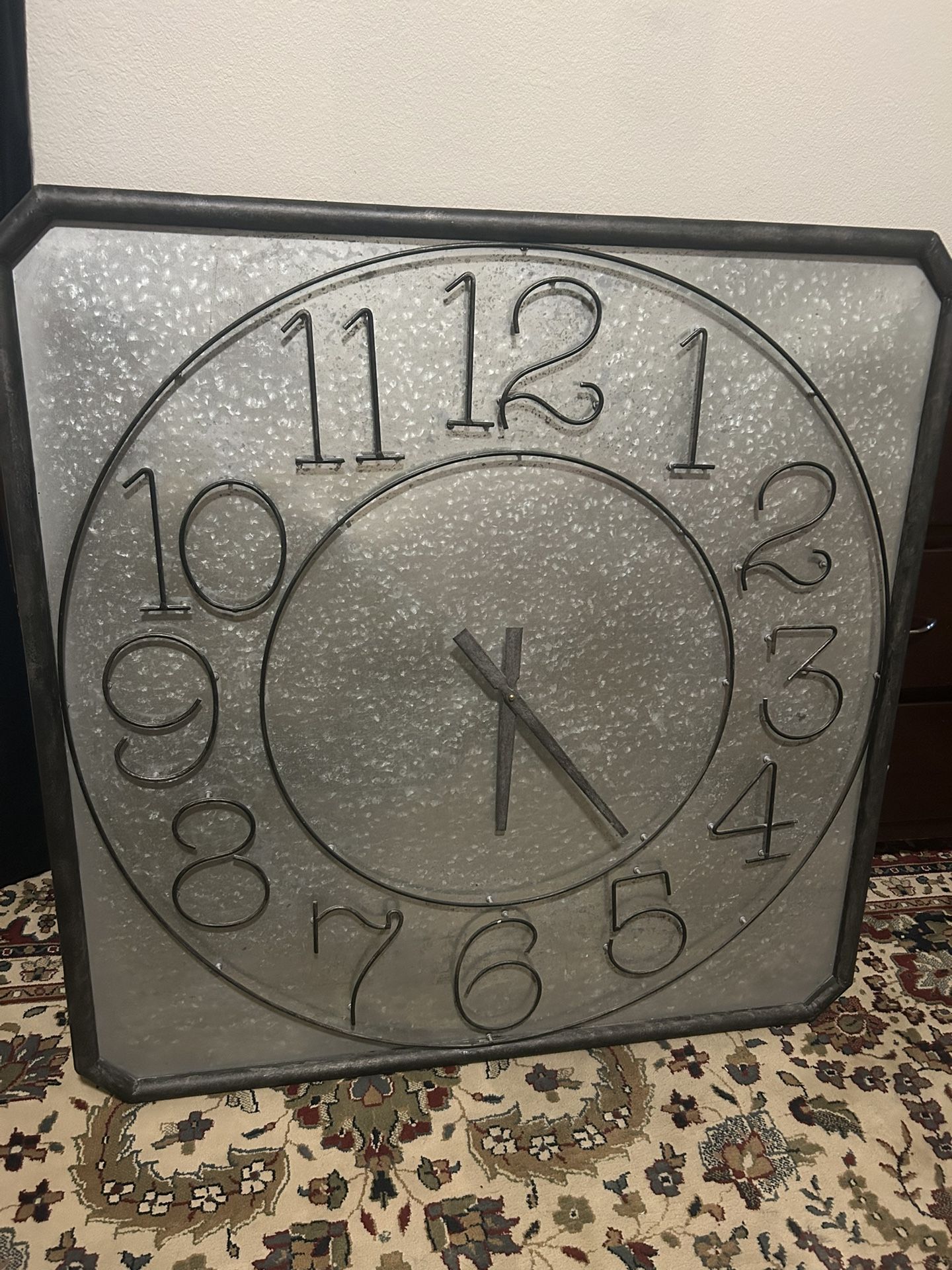 Big Metal Wall Clock 3feetx3 Feet