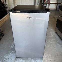 Small Refrigerator 