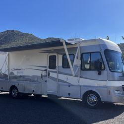 2002 Southwind low mileage