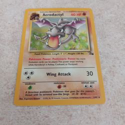 Holographic  1995 Aerodactyl  Pokemon Cards 