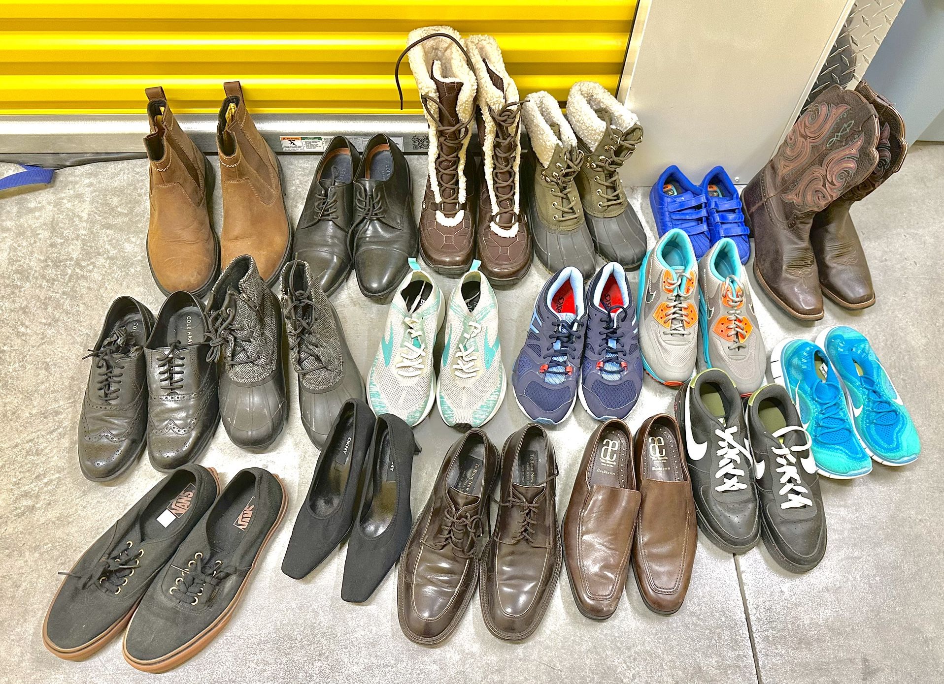 Brand Name Shoes (Excellent Condition - Various Sizes) 
