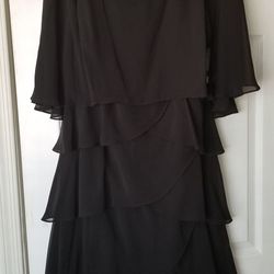 Black dress strech/ vested adjustable negro