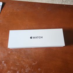 Apple Watch SE 3 40mm Starlight Al Starlight SB S/M GPS