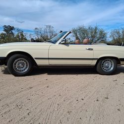 1985 Mercedes-Benz 380