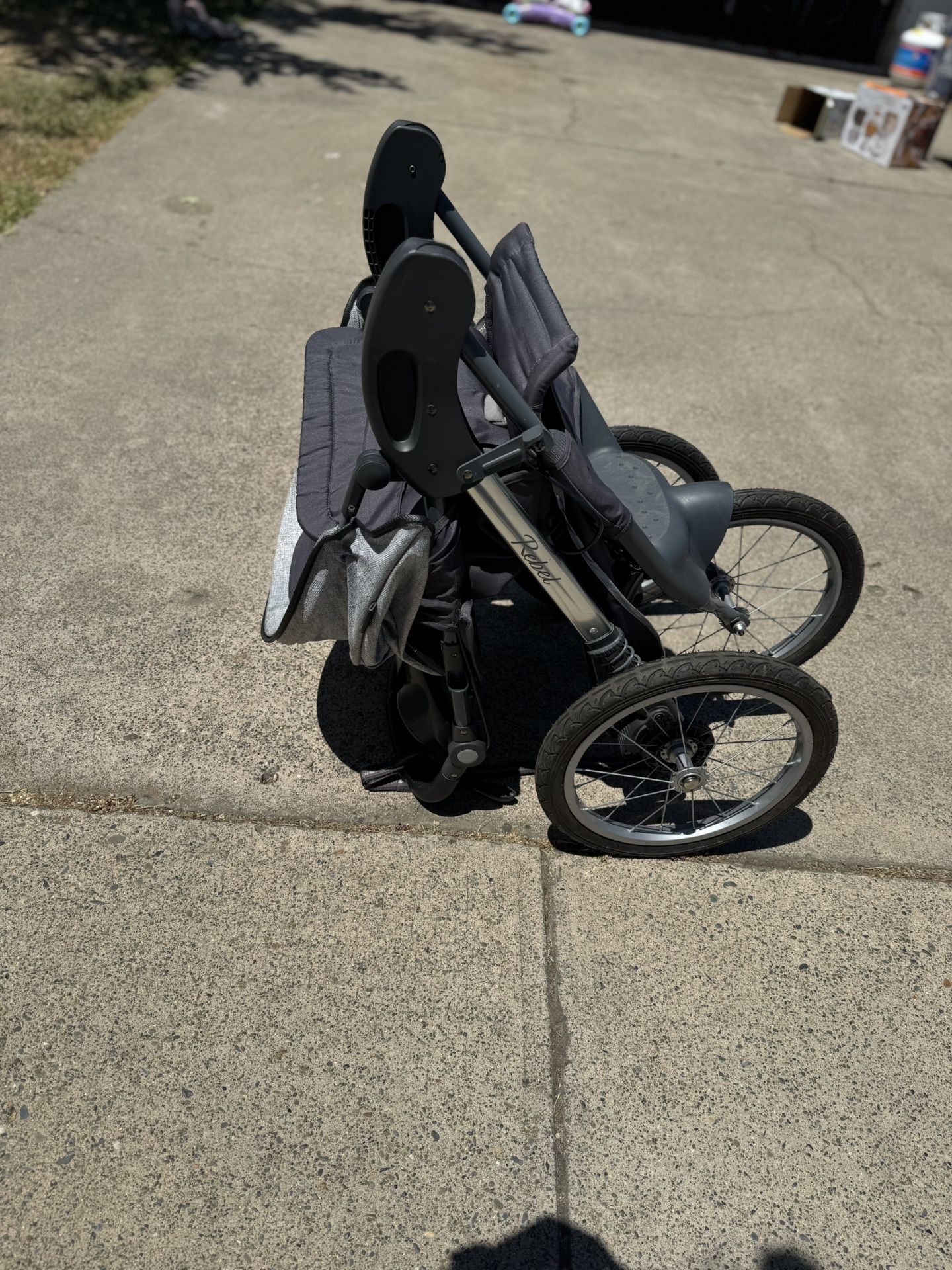 Monbebe Rebel Jogging Stroller