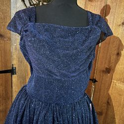 New Party Dress Size M