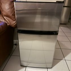 3.2 Cu.Ft Mini Fridge with Freezer, Double Door Mini Fridge