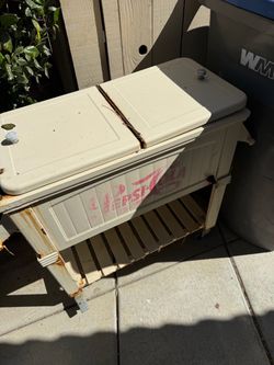 1 Pepsi Cola ice chest