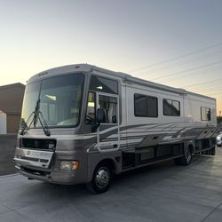 1999 Fleetwood Pace Arrow