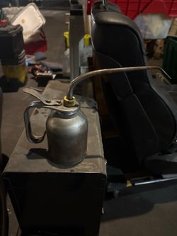Vintage Eagle No. 28 Hydraulic Pump Oil Can - Classic Garage Display Oiler