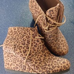Boots 7.5