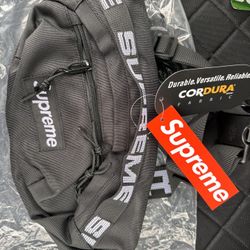 Supreme Shoulder Bag