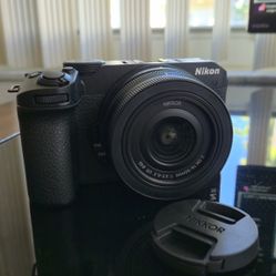 Nikon - Z 30 4K Mirrorless Camera with NIKKOR Z Lens. Used Once 