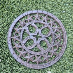 Star and horse shoe stepping stone rustic