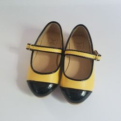 Janie and Jack Shoes size 5 New