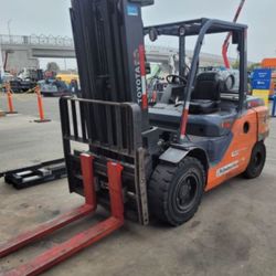 10k Warehouse Forklift 