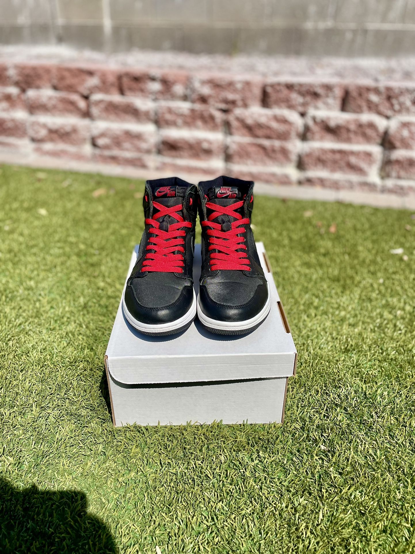 Jordan 1 Retro High Gym Red Size 9.5 Amazon.com | Jordan Men main image 3