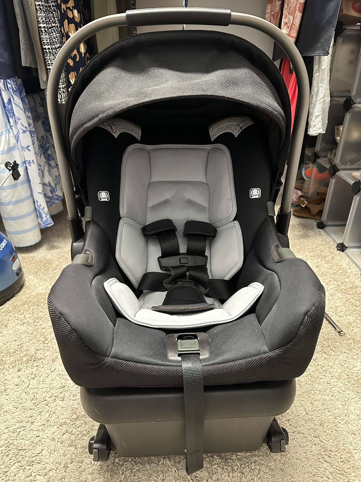 Nuna Pipa Car seat