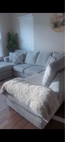 Gray Fabric Sectional Sofa with Chaise