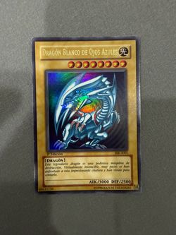 Yu-Gi-Oh! Blue-Eyes White Dragon 1st Edition Spanish BIK-S001 Ultra Rare Holo