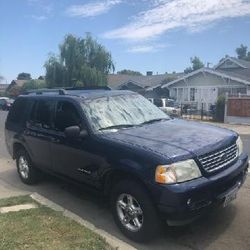 2005 Ford Explorer