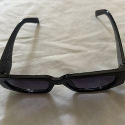 Black rectangular sunglasses