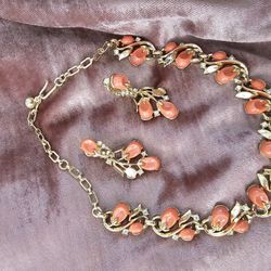 Trifari Vintage Necklace 