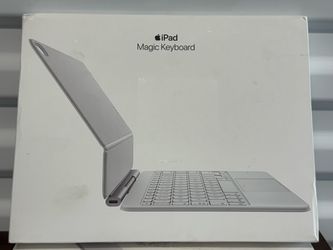 11” iPad Air magic keyboards