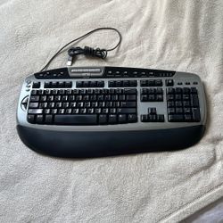 Microsoft DIGITAL MEDIA PRO KEYBOARD 