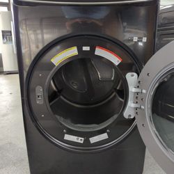 Samsung Front Load Electric Dryer in 4-Way Venting with Child Lock and Black