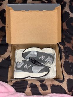New Balance Toddler Sneakers in Box