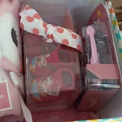 New Baby Shower Gift Box