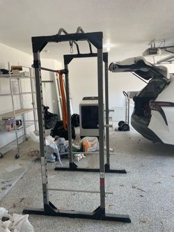 Squat rack