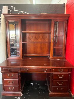 Cherry wood Heavy Duty Desk