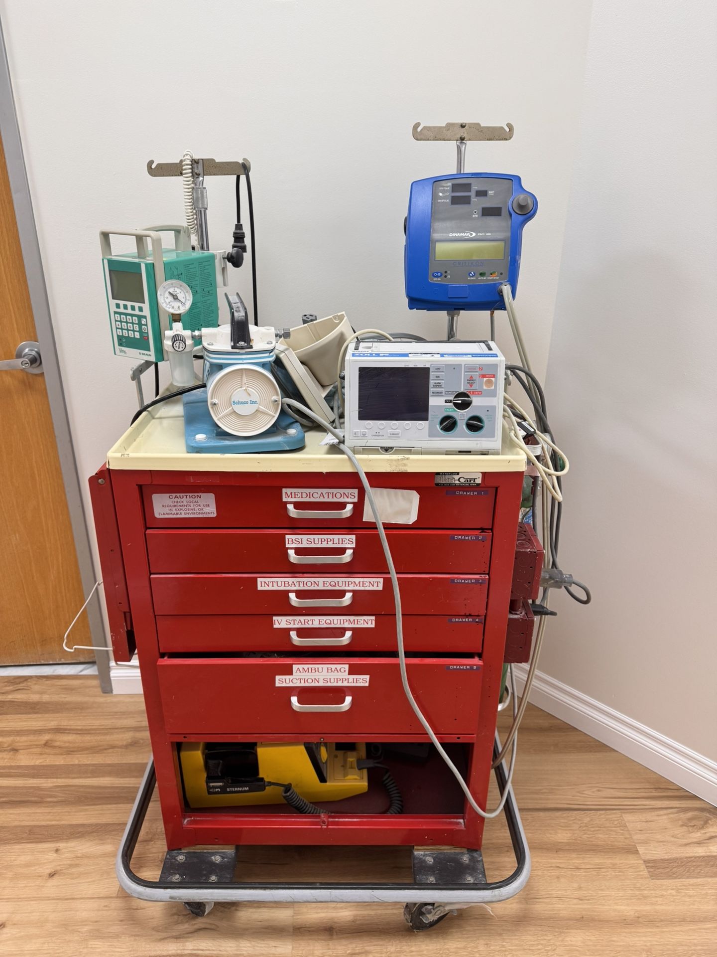 MEDICAL CART FOR SALE