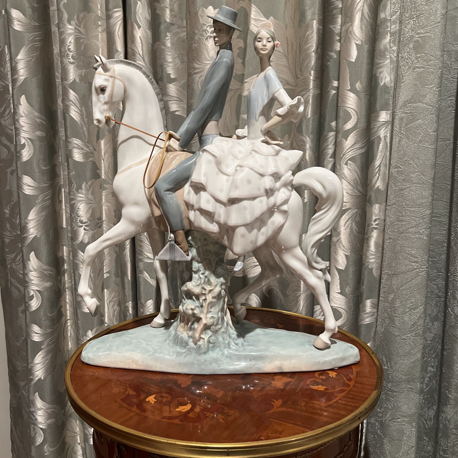LLADRO Rare Large Vintage Figurine, “AndalusIan Group 1973, -17”/15” “