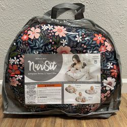 - Condition: Like new - with tags - Supportive and firm pillow for baby feeding contains a hypoallergenic recycled polyester fill that keeps its shape