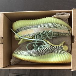 Yeezy 350 V2 Yeezreel (No Reflection)