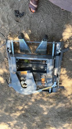 Companion 5th wheel hitch